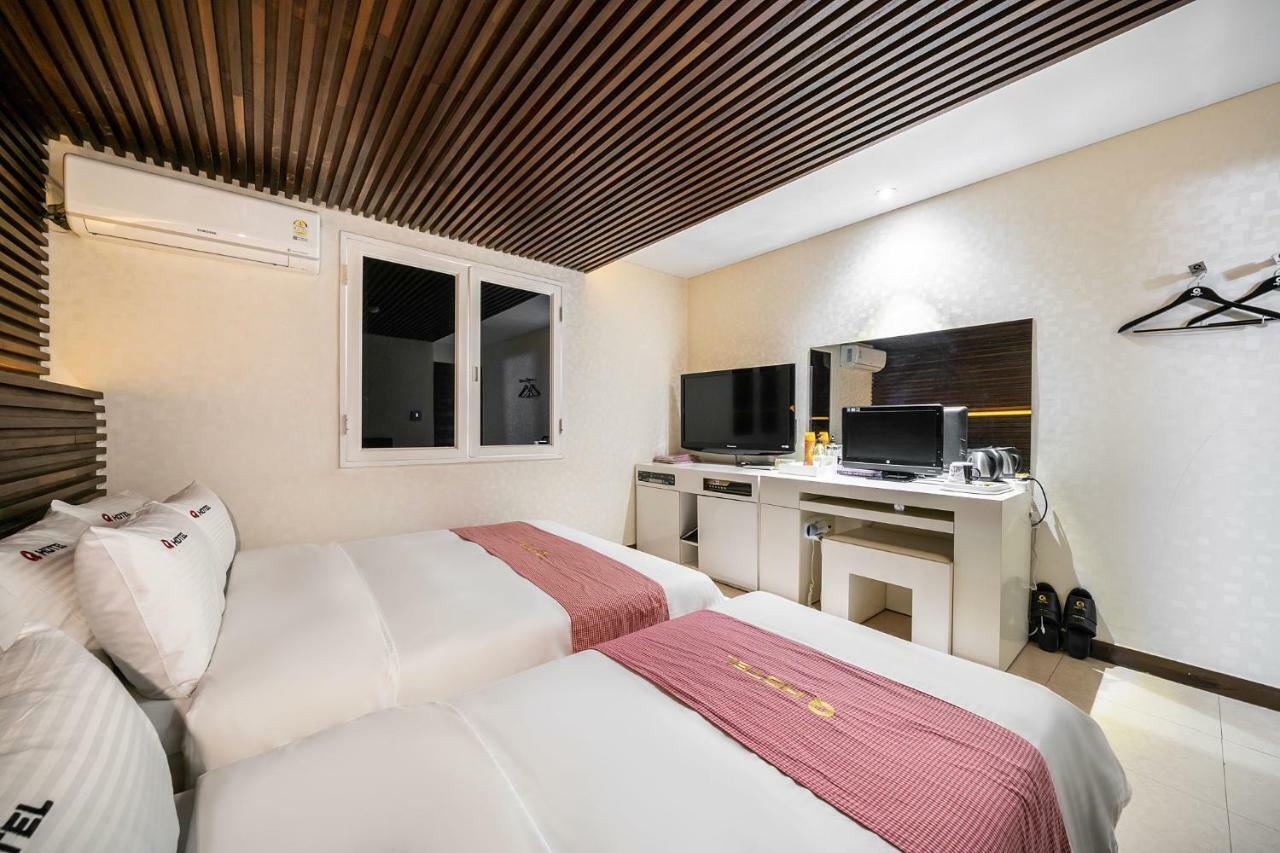 פאג'ו Q Hotel מראה חיצוני תמונה