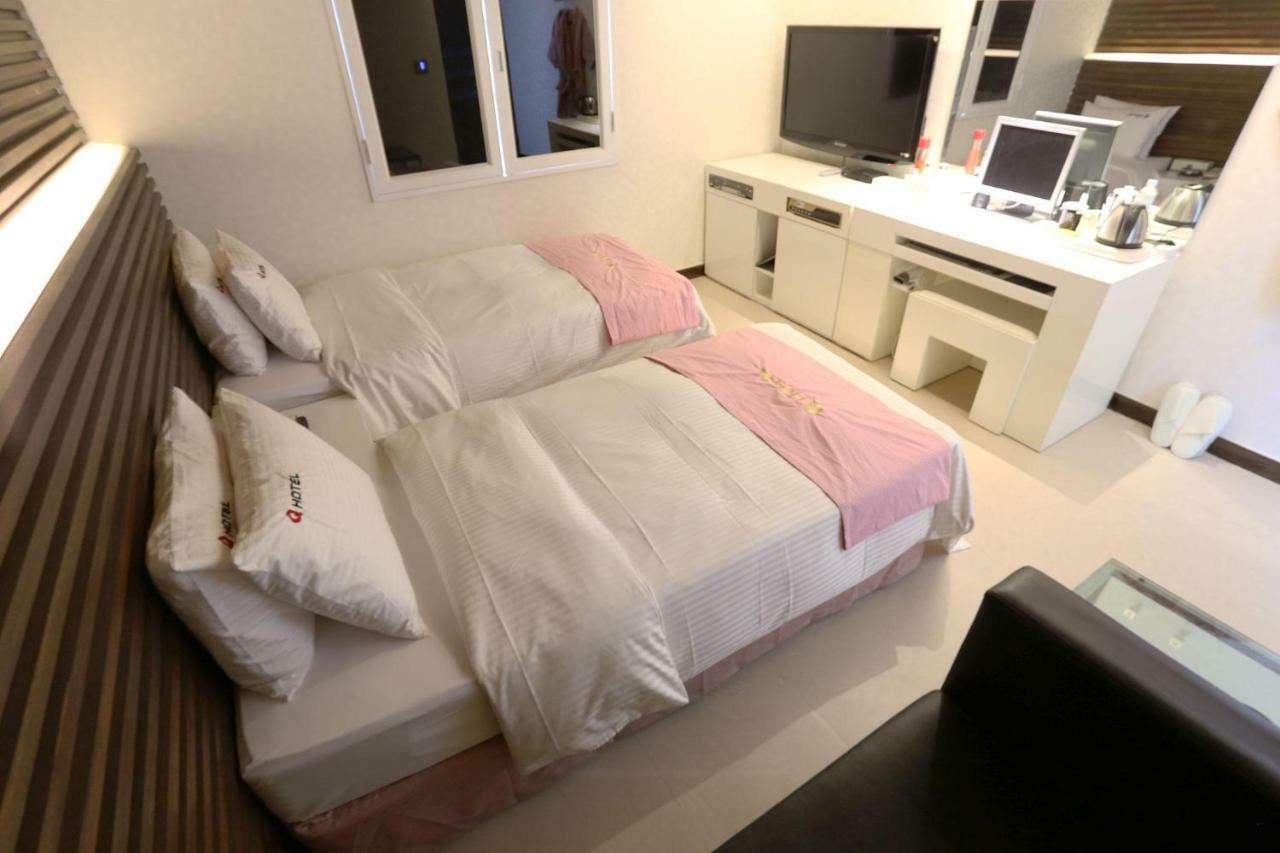 פאג'ו Q Hotel מראה חיצוני תמונה