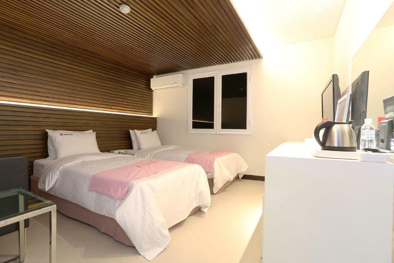 פאג'ו Q Hotel מראה חיצוני תמונה