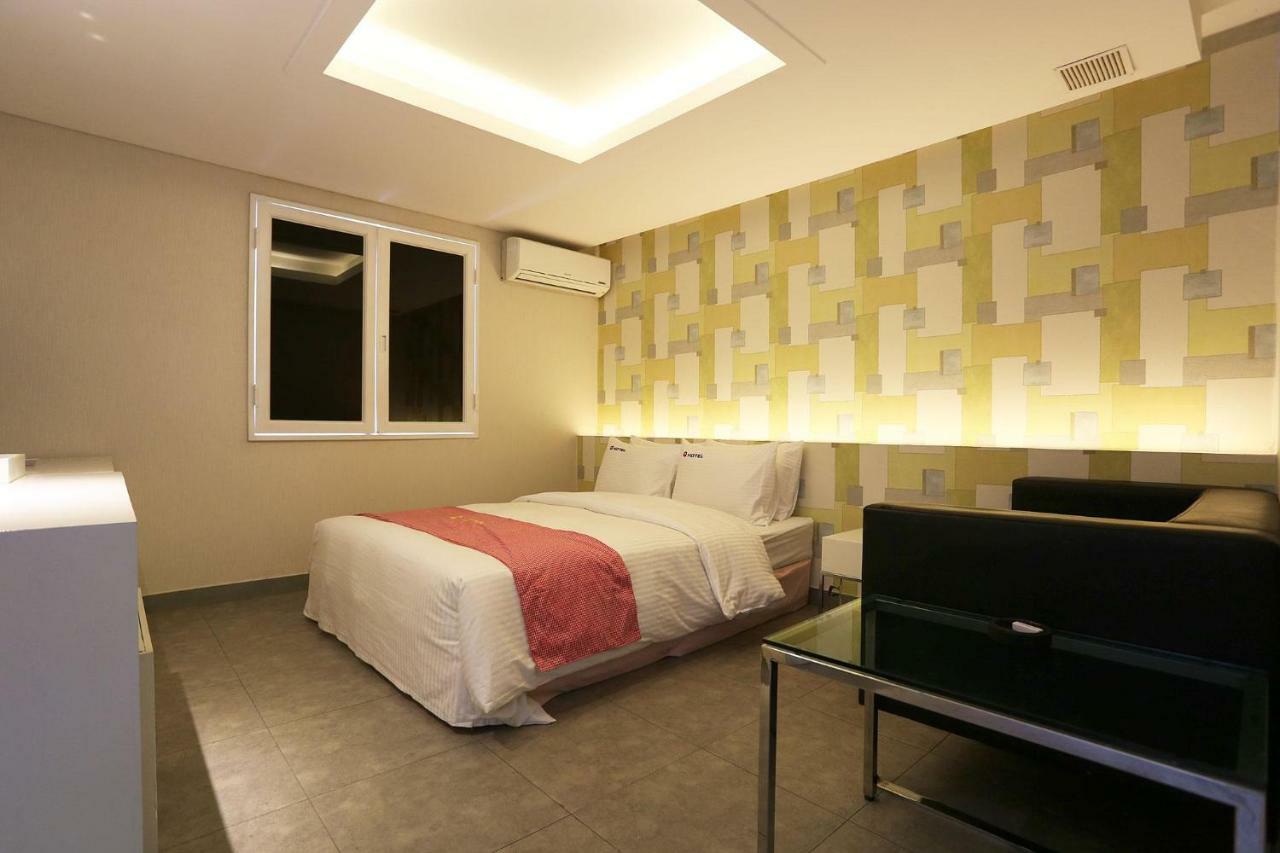 פאג'ו Q Hotel מראה חיצוני תמונה