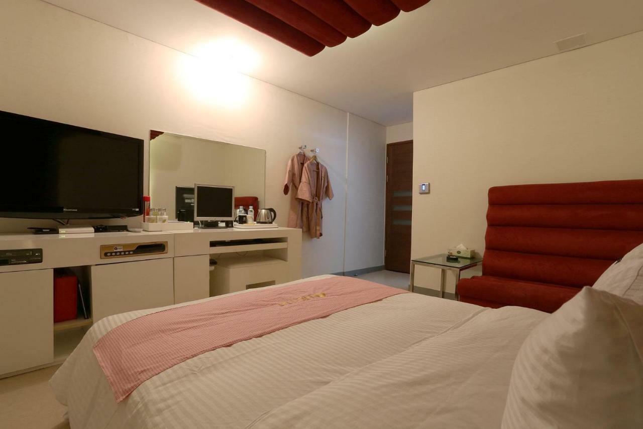 פאג'ו Q Hotel מראה חיצוני תמונה