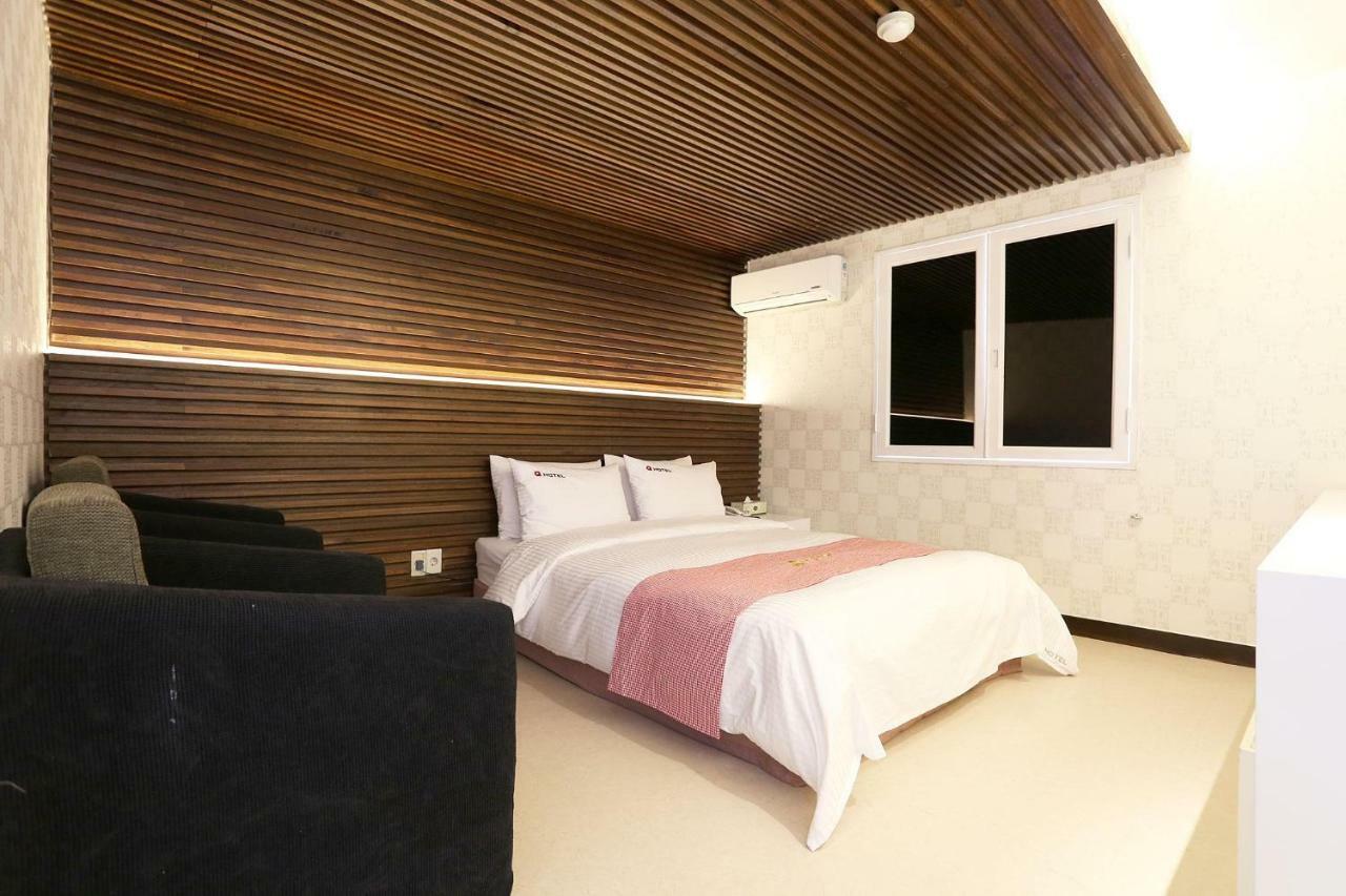 פאג'ו Q Hotel מראה חיצוני תמונה