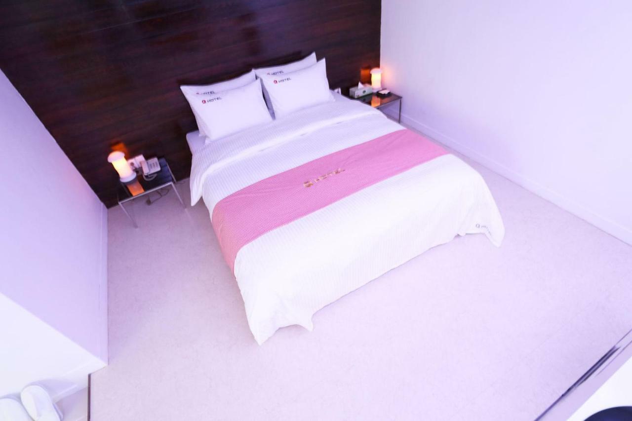 פאג'ו Q Hotel מראה חיצוני תמונה